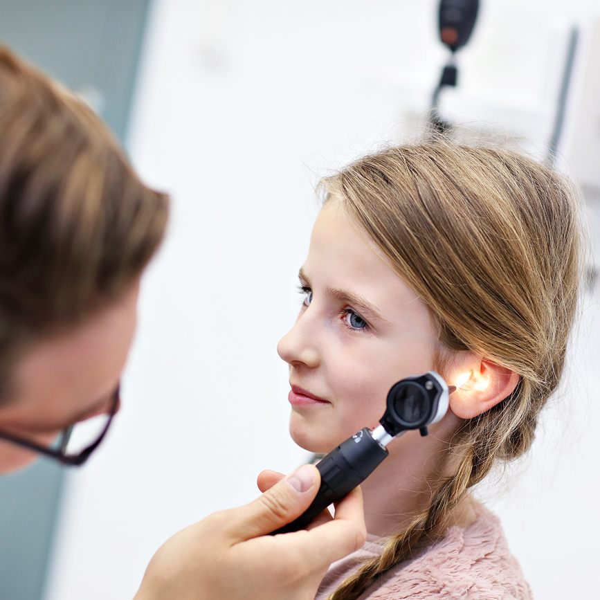 close-up-of-male-doctor-examining-girl-s-ear-with-2025-01-07-12-12-03-utc 1 (2) (1).jpg close-up-of-male-doctor-examining-girl-s-ear-with-2025-01-07-12-12-03-utc 1 (2) (1).jpg