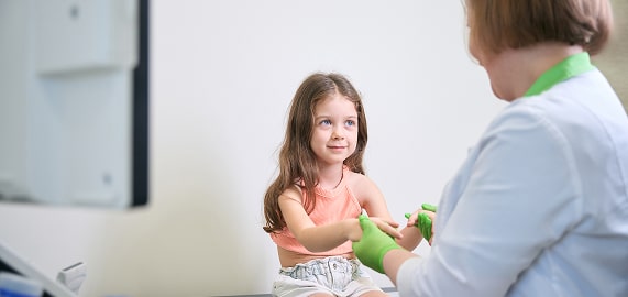 smiling-girl-sitting-during-medical-consultation-w-2024-10-20-00-28-25-utc 1-min.jpg smiling-girl-sitting-during-medical-consultation-w-2024-10-20-00-28-25-utc 1-min.jpg