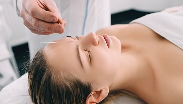 acupuncturist-inserting-a-needle-into-a-female-fac-2025-04-22-03-28-25-utc 1 (1)-min (1).jpg acupuncturist-inserting-a-needle-into-a-female-fac-2025-04-22-03-28-25-utc 1 (1)-min (1).jpg
